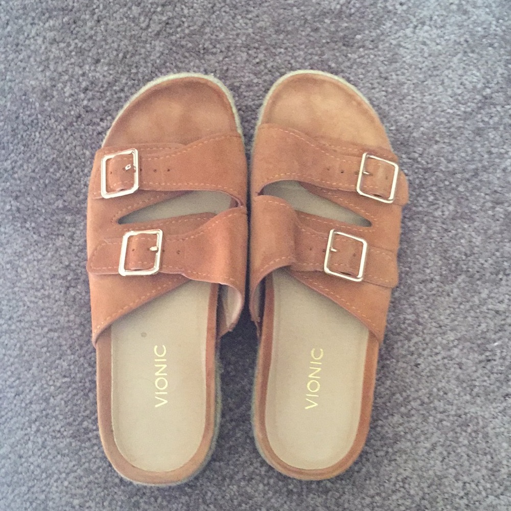 Gently used Vionic sandals